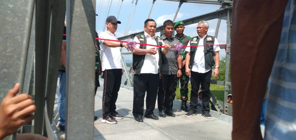 PERESMIAN JEMBATAN DESA SIPUNGGUK